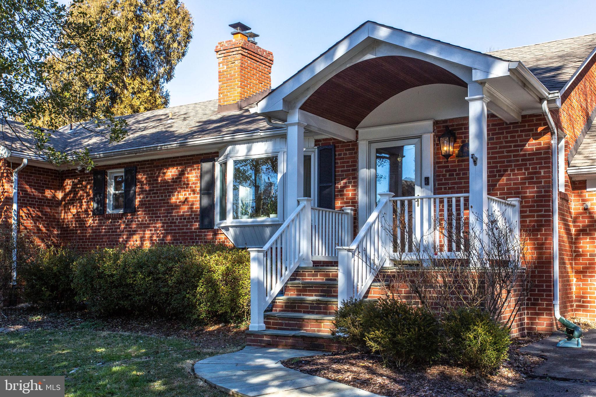 1841 Birch Road McLean, VA 22101 - Photo 3 of 63 Gallery Image 3