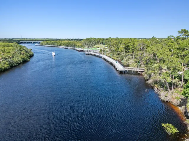 $215,900 | 2500 Southeast Anchorage Cove, Unit D1, Port St. Lucie, FL 34952