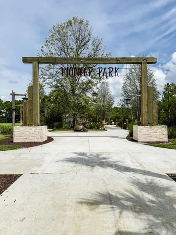 $215,900 | 2500 Southeast Anchorage Cove, Unit D1, Port St. Lucie, FL 34952