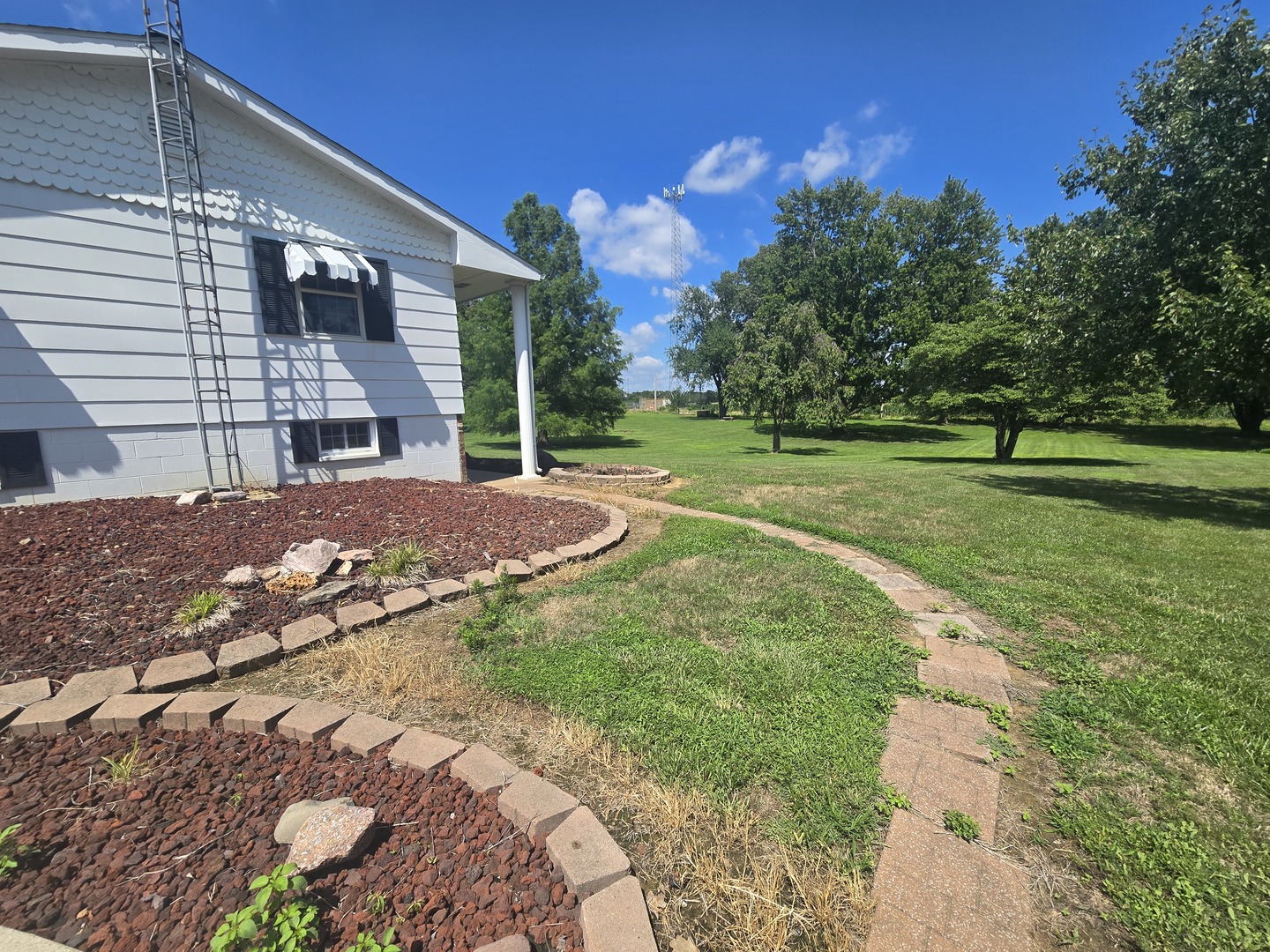 11957 East Harrison Road Mount Vernon, IL 62864 - Photo 8 of 63