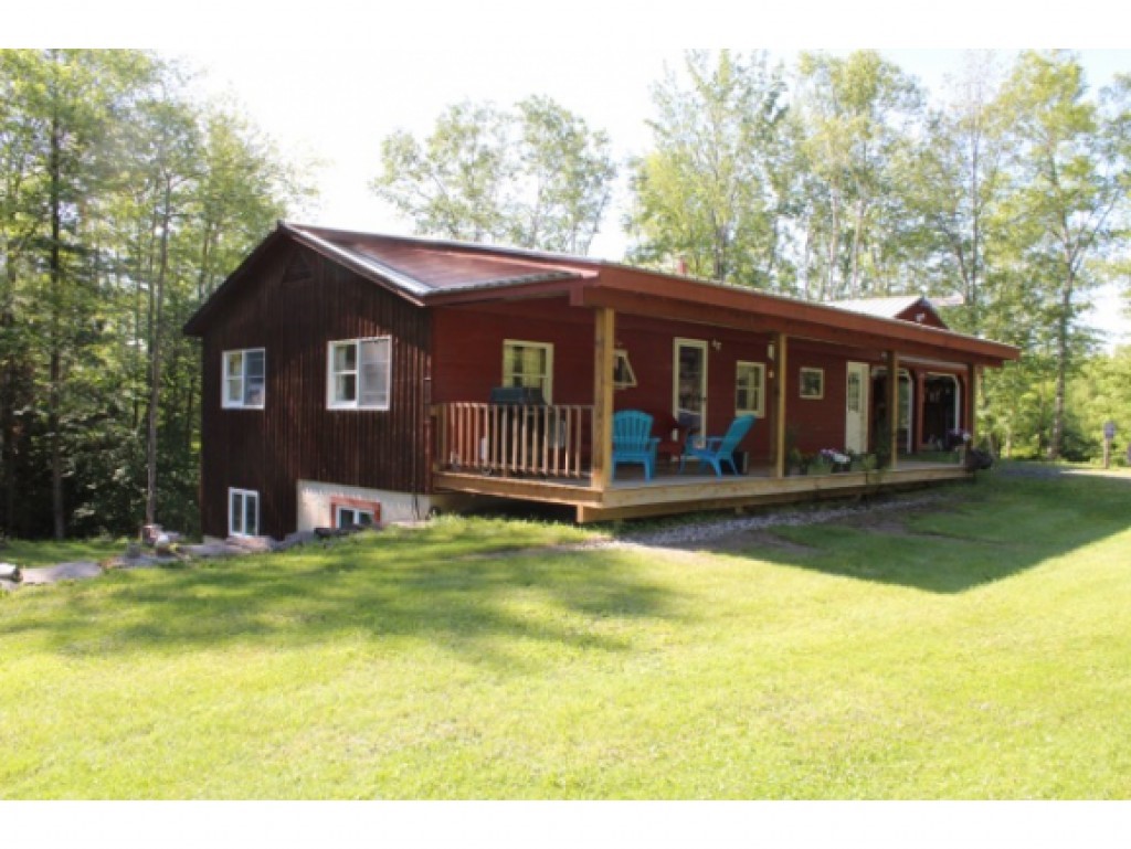 258 Rathburn Road Woodbury, VT 05650 - Photo 1 of 36