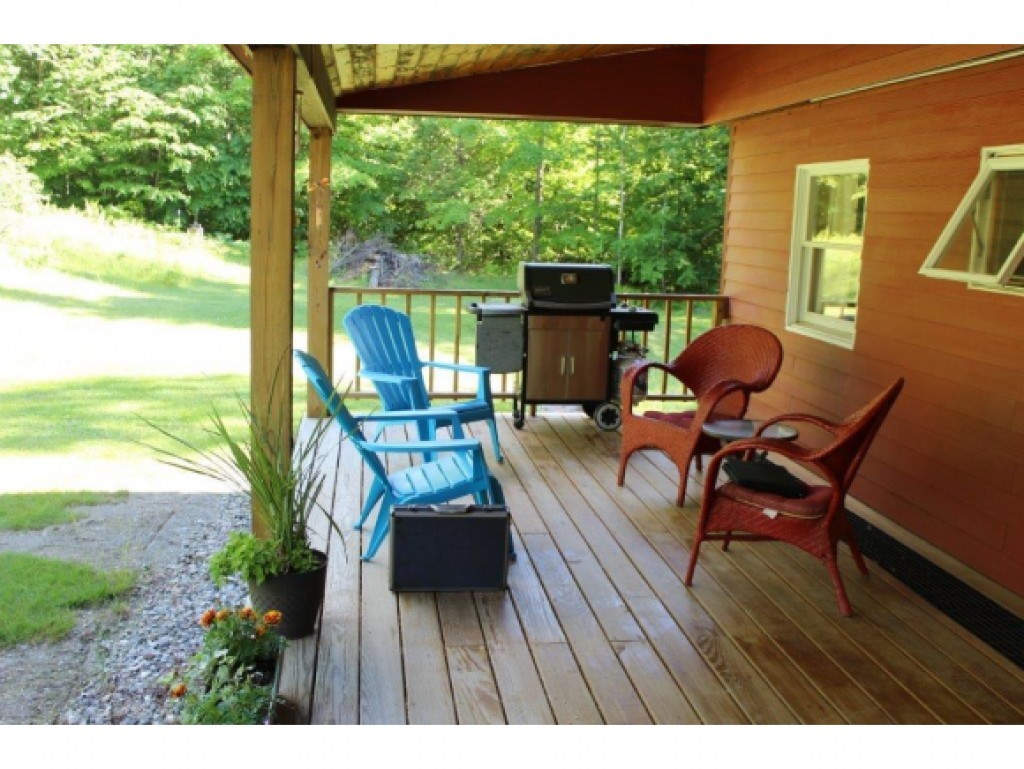 258 Rathburn Road Woodbury, VT 05650 - Photo 6 of 36