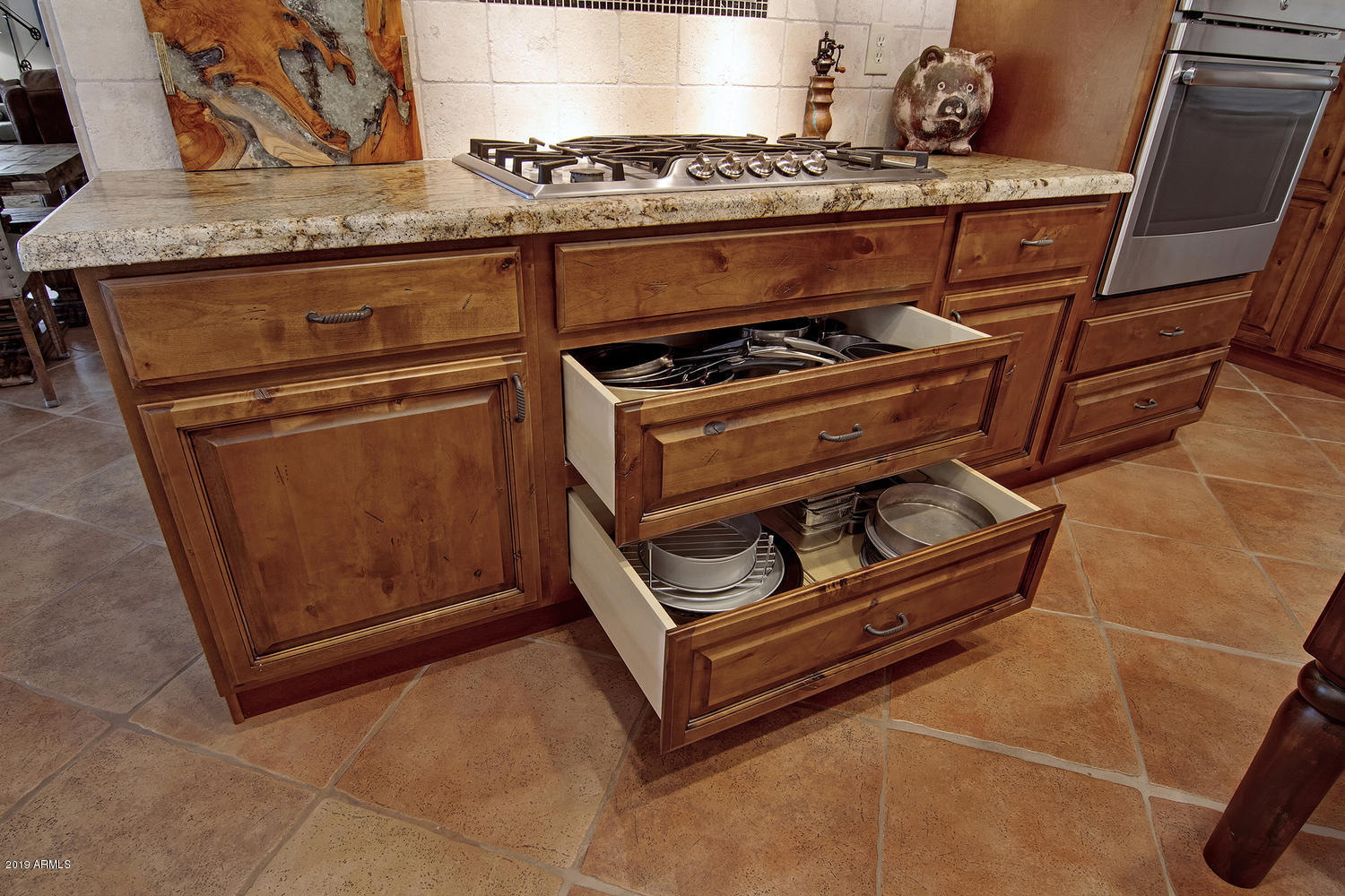 19009 East Wiki Way Rio Verde, AZ 85263 - Photo 18 of 55 Custom Cabinets