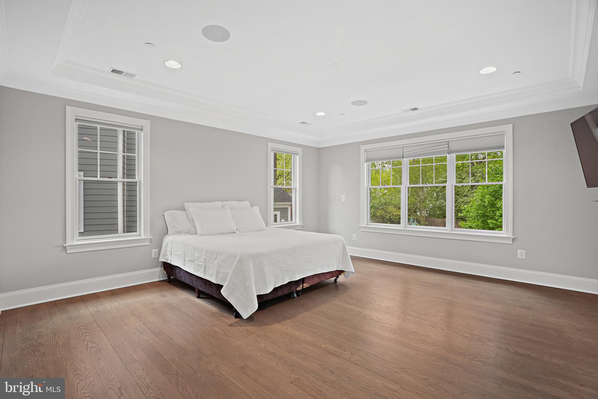 5510 Northfield Road Bethesda, MD 20817 - Photo 37 of 125 Primary Owner’s Suite with tray ceiling