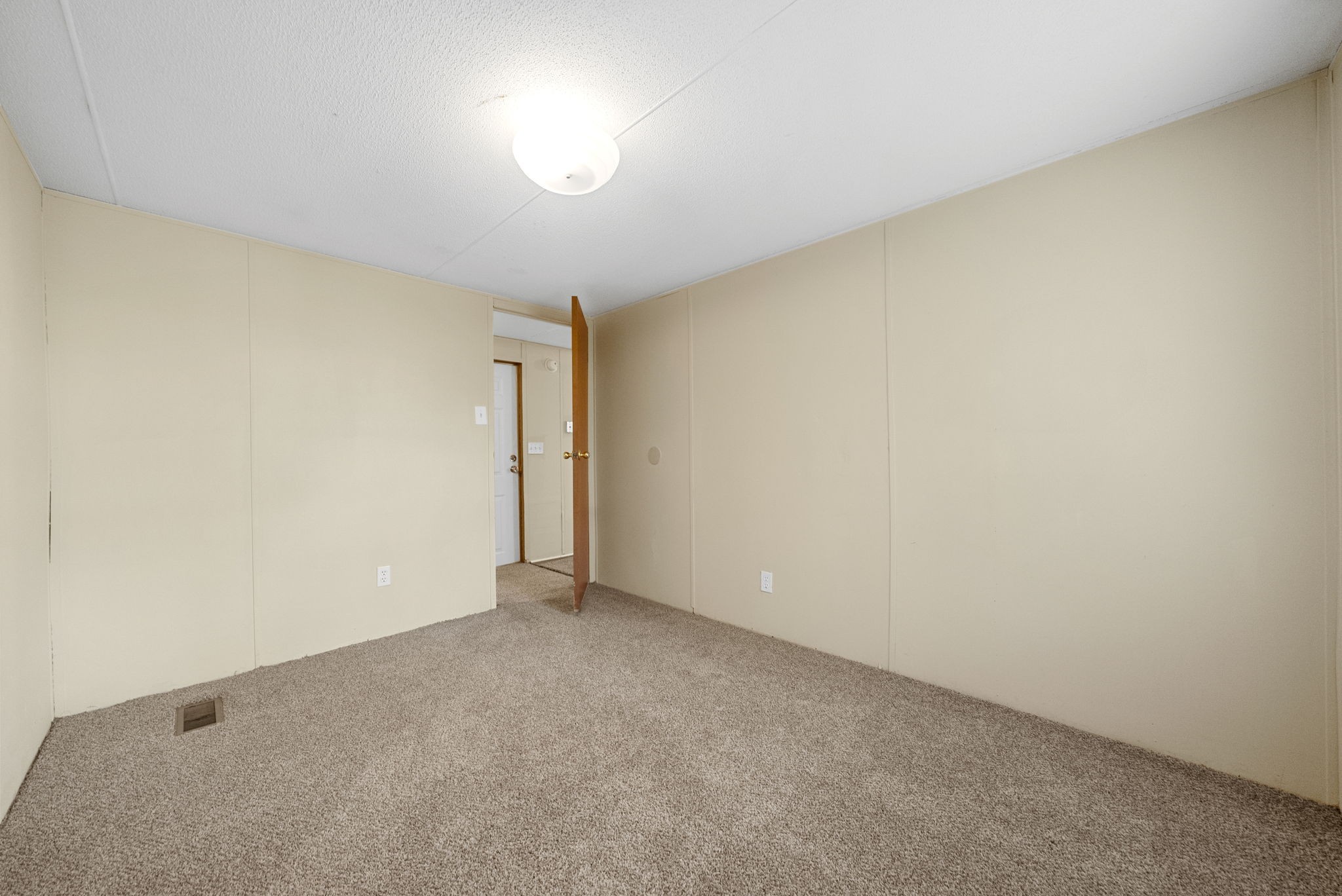 1845 Evans Road Clarksville, TN 37042 - Photo 14 of 26 a view of an empty room