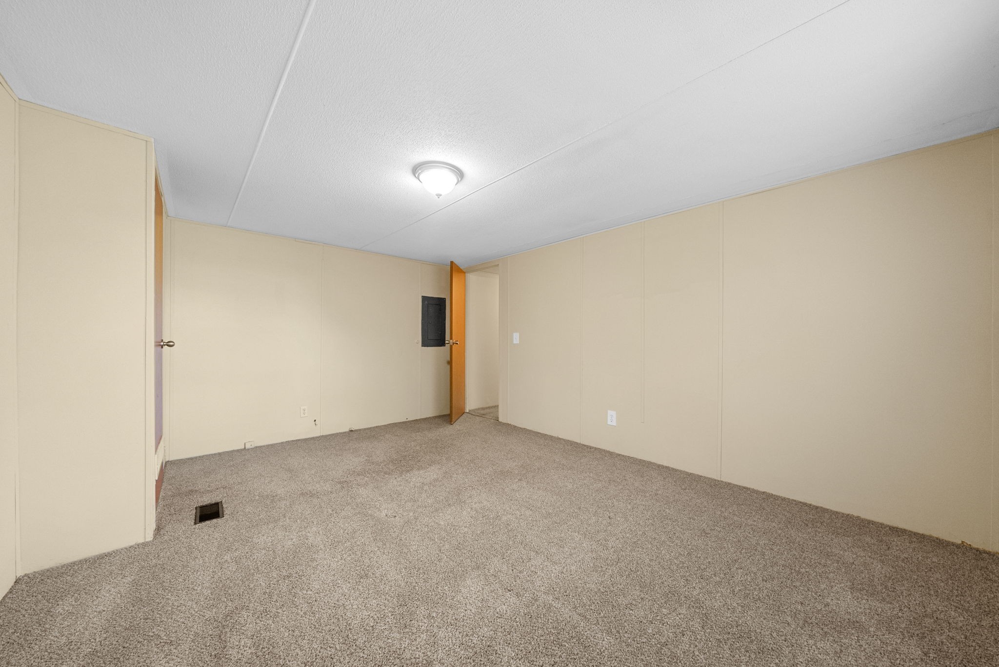 1845 Evans Road Clarksville, TN 37042 - Photo 16 of 26 a view of an empty room