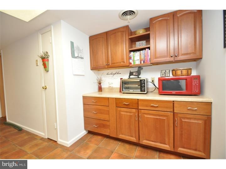 525 O. W Road Bangor, PA 18013 - Photo 14 of 24 Gallery Image 14