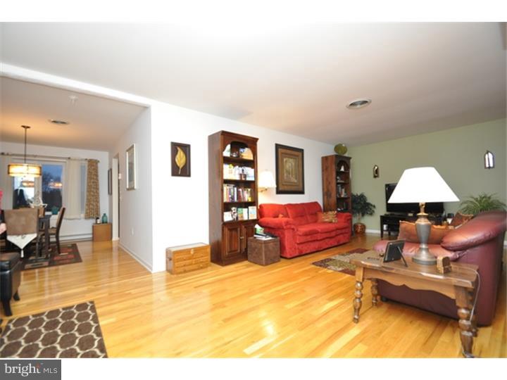 525 O. W Road Bangor, PA 18013 - Photo 5 of 24 Gallery Image 5