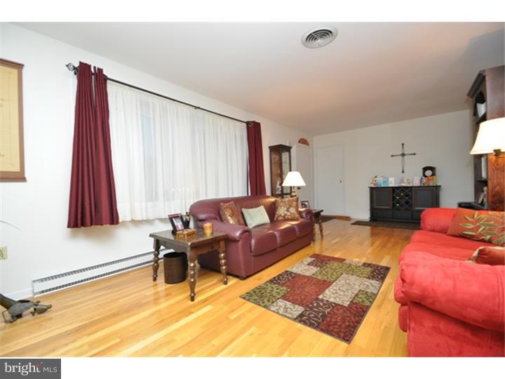 525 O. W Road Bangor, PA 18013 - Photo 6 of 24 Gallery Image 6