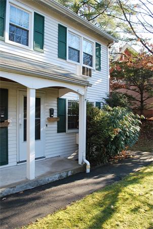 127 Round Hill Road, Unit 127 Northampton, MA 01060 - Photo 1 of 11 Gallery Image 1