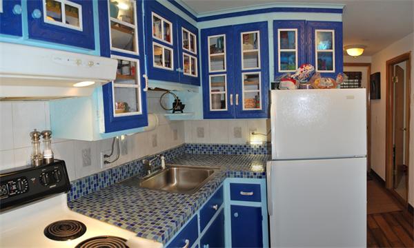 127 Round Hill Road, Unit 127 Northampton, MA 01060 - Photo 7 of 11 Gallery Image 7