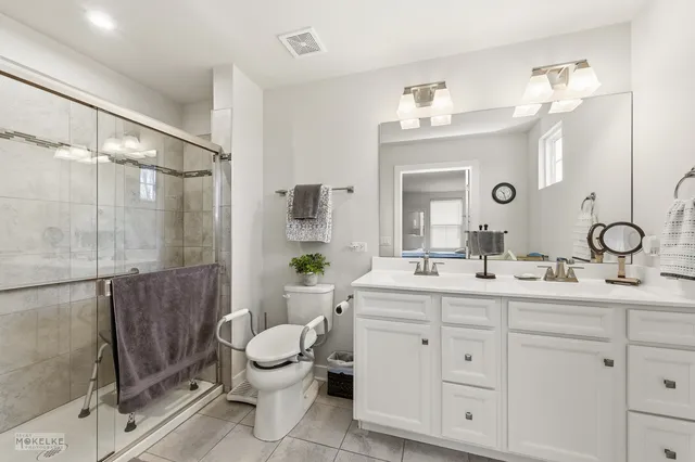 $415,000 | 4814 East Millbrook Circle, Yorkville, IL 60560