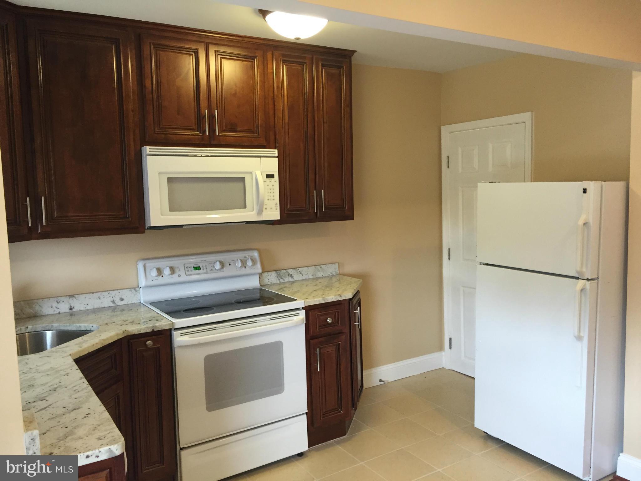 1231 Church Street Baltimore, MD 21225 - Photo 11 of 30 Kitchen