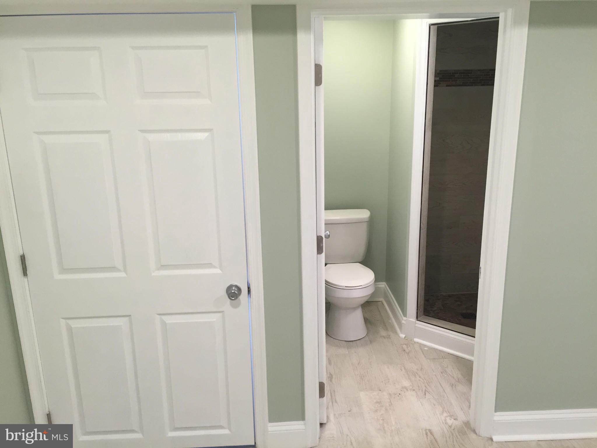 1231 Church Street Baltimore, MD 21225 - Photo 24 of 30 Bath