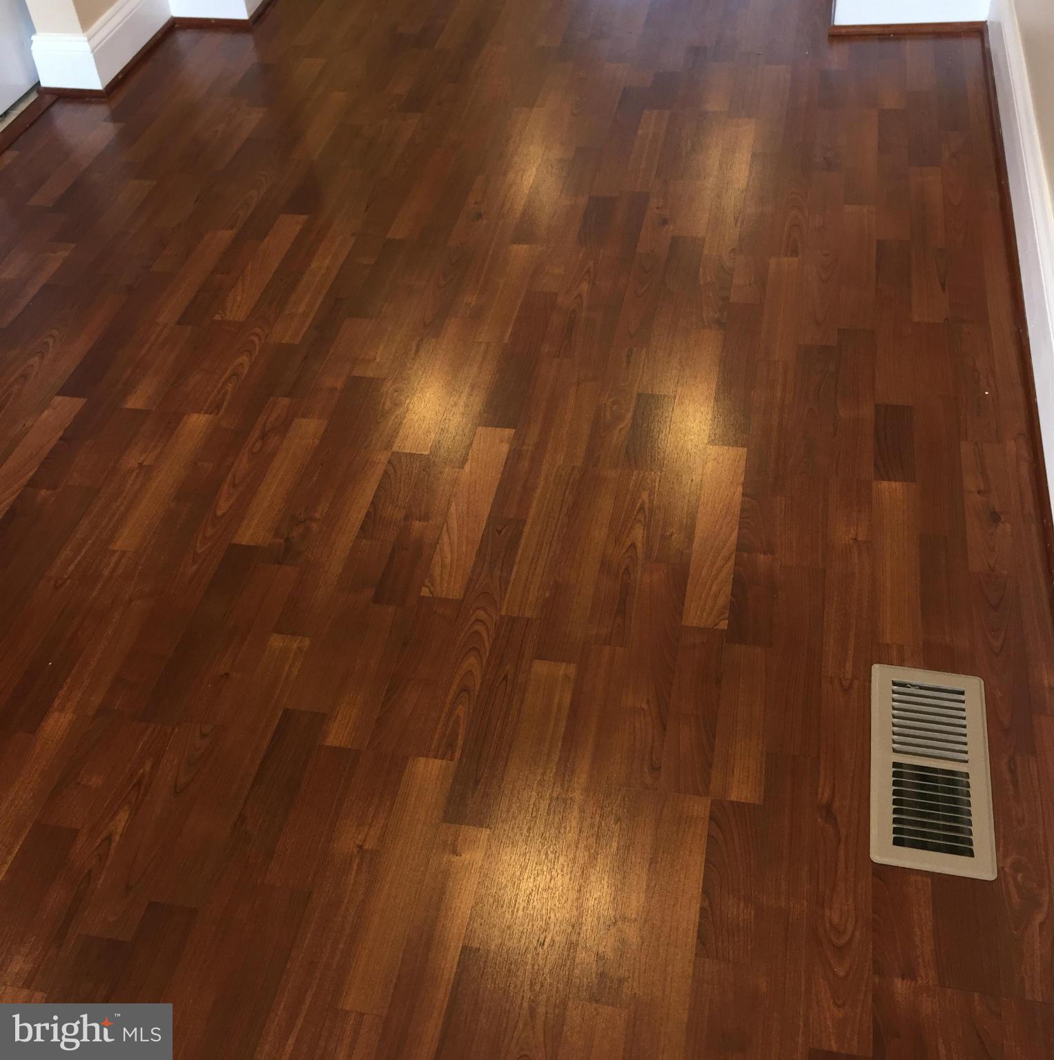 1231 Church Street Baltimore, MD 21225 - Photo 4 of 30 Living Room