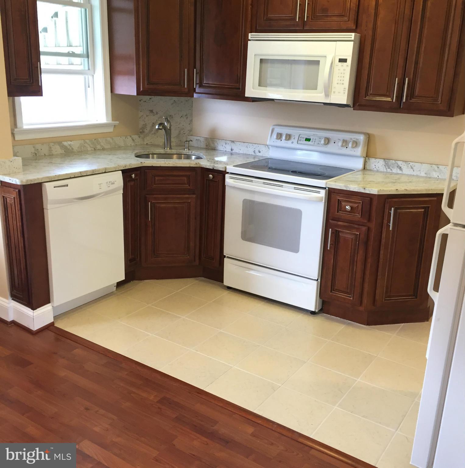 1231 Church Street Baltimore, MD 21225 - Photo 7 of 30 Kitchen