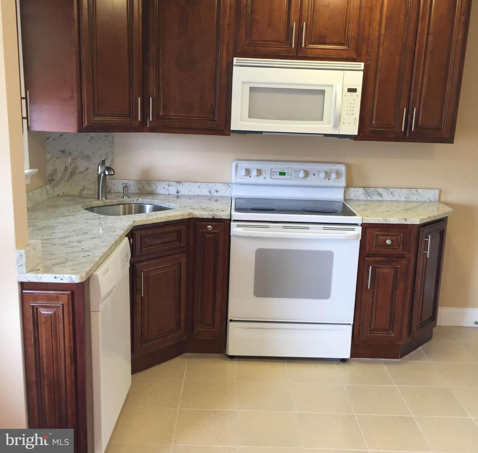 1231 Church Street Baltimore, MD 21225 - Photo 8 of 30 Kitchen