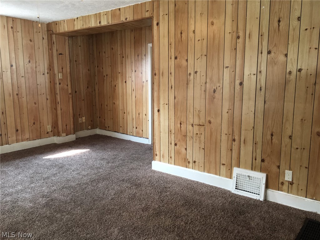 1095 Reed Avenue Akron, OH 44306 - Photo 9 of 33 Gallery Image 9