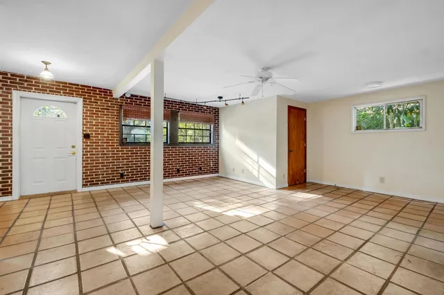 $240,000 | 1100 San Luis Road, Tallahassee, FL 32304