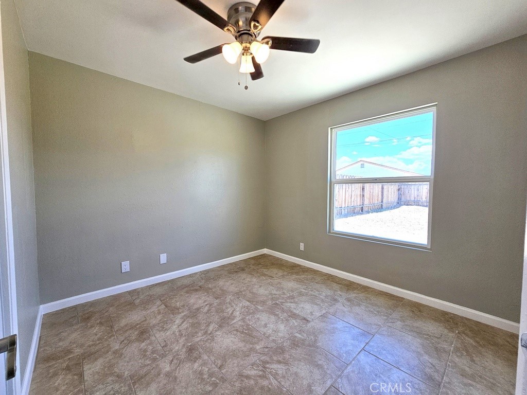 917 South Yorktown Street Ridgecrest, CA 93555 - Photo 12 of 15