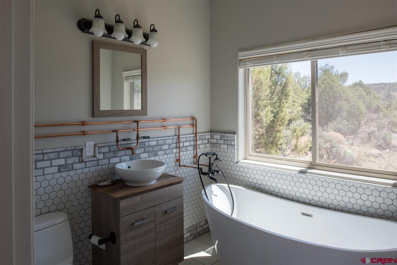 233 Kiva Road Durango, CO 81303 - Photo 8 of 23 Gallery Image 8