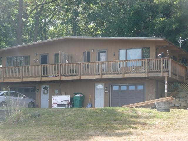 318 South Glover Road River Falls, WI 54022 - Photo 4 of 11 Gallery Image 4