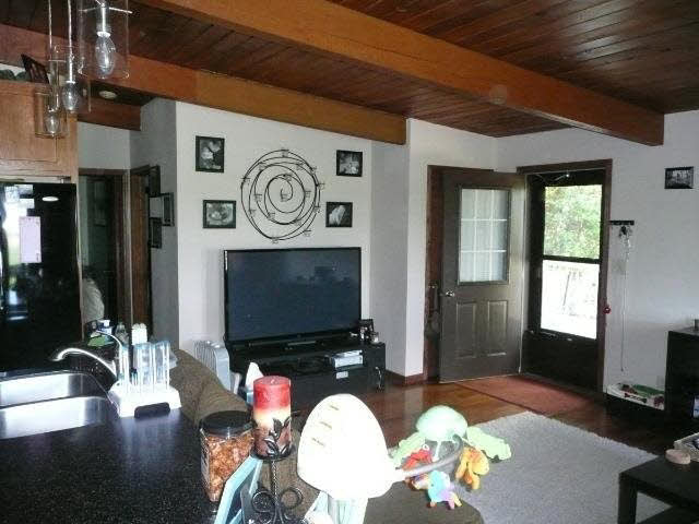 318 South Glover Road River Falls, WI 54022 - Photo 5 of 11 Gallery Image 5