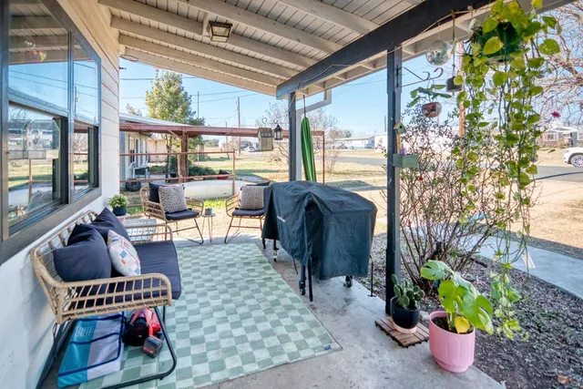 $180,000 | 1209 Loving Street, Mason, TX 76856