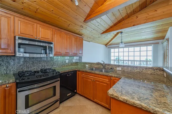 $4,000 | 2007 South Coast Highway, Unit B, Laguna Beach, CA 92651