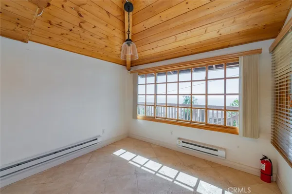 $4,000 | 2007 South Coast Highway, Unit B, Laguna Beach, CA 92651