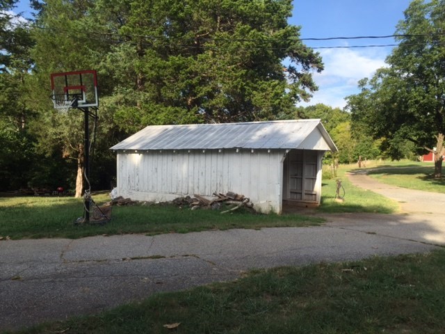 226-224 Oak Grove Road Union, SC 29379 - Photo 10 of 11 Gallery Image 10