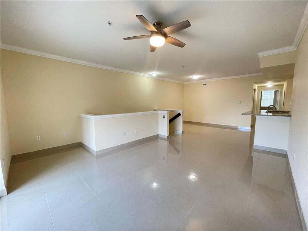 5820 West Sample Road, Unit 305 Coral Springs, FL 33067 - Photo 10 of 29 Living Area