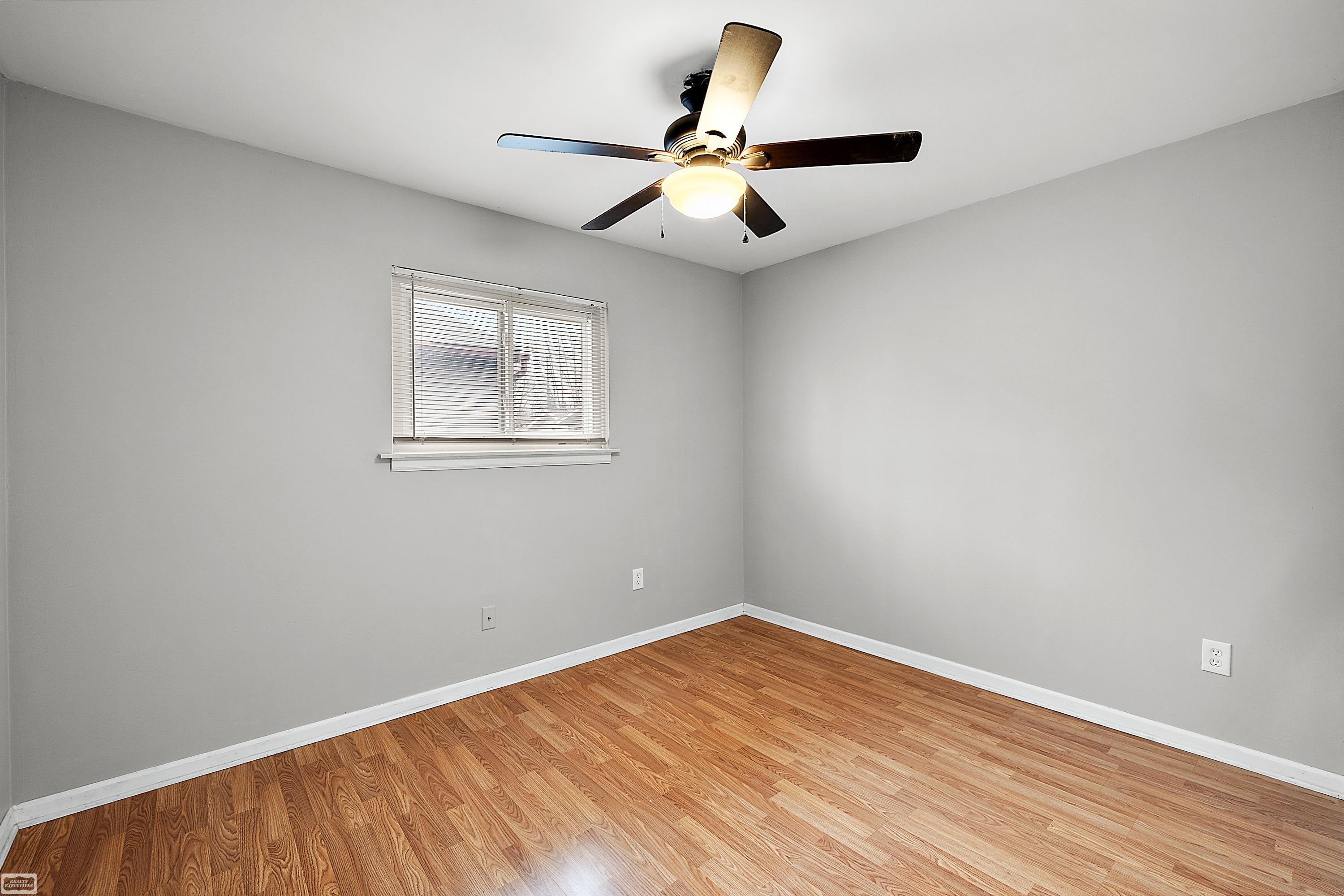 26082 Clear Street Harrison, MI 48045 - Photo 20 of 43