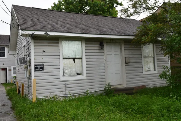 a view of a house with a garage