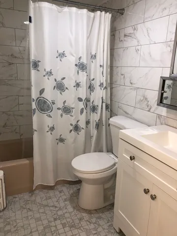 $1,450 | 1188 Royal Glen Drive, Unit 101W, Glen Ellyn, IL 60137