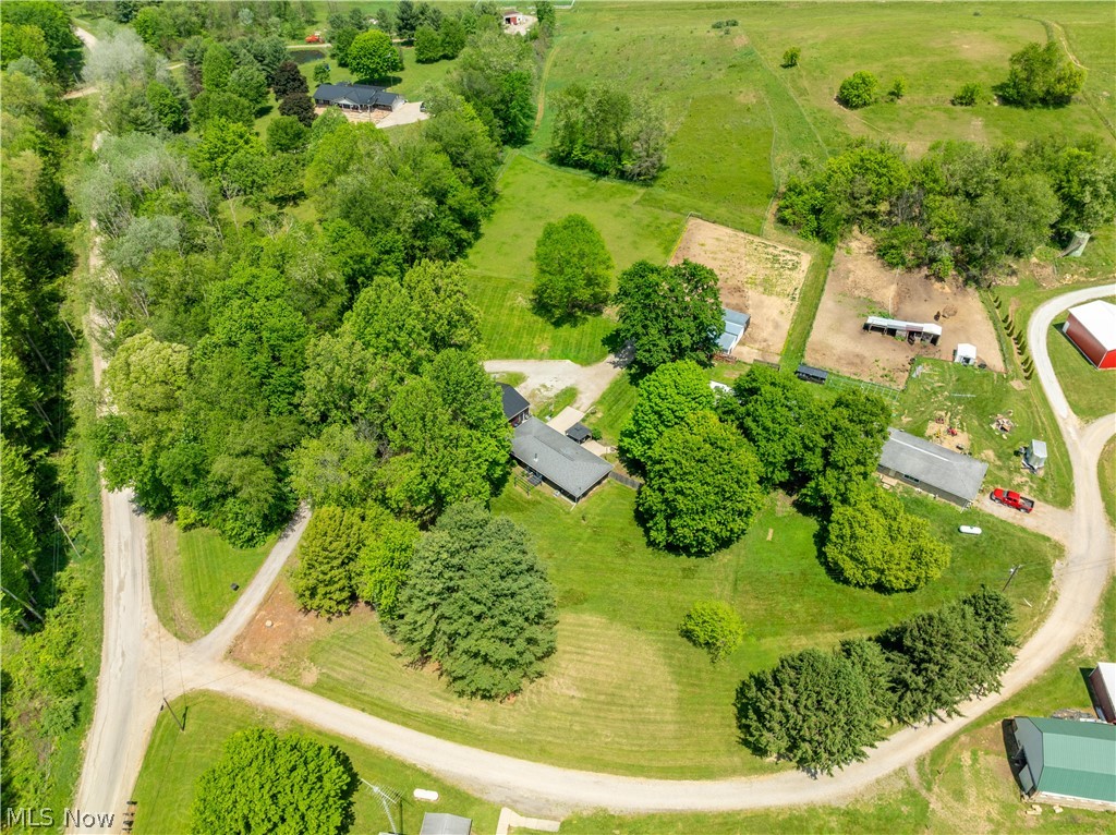 3190 Irish Road Magnolia, OH 44643 - Photo 15 of 38