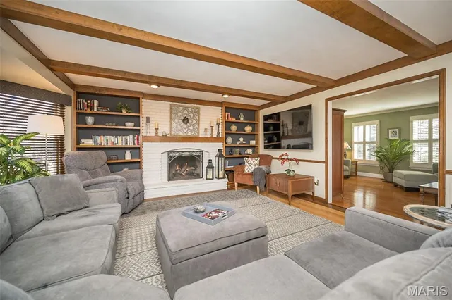 $659,900 | 14245 Cypress Hill Drive, Chesterfield, MO 63017