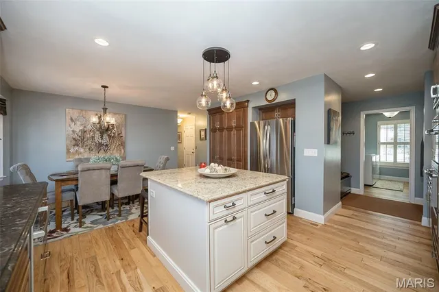 $659,900 | 14245 Cypress Hill Drive, Chesterfield, MO 63017