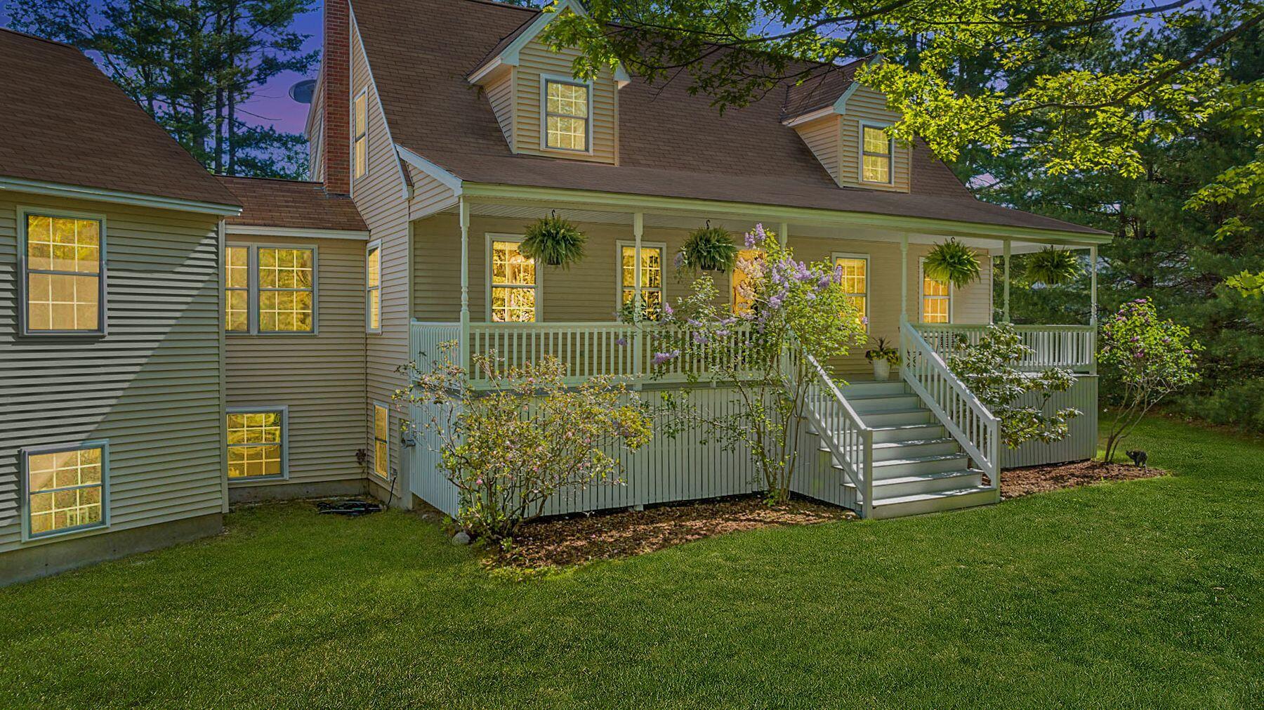 49 Ross Road Kennebunk, ME 04043 - Photo 1 of 62 Twilight