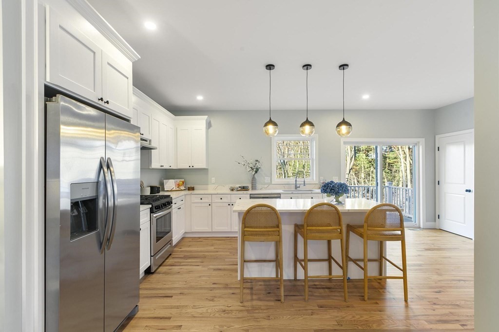 24 Jackson Road North Chelmsford, MA 01863 - Photo 10 of 28 Gallery Image 10