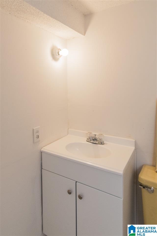 2104 16th Street Southwest Birmingham, AL 35211 - Photo 33 of 41