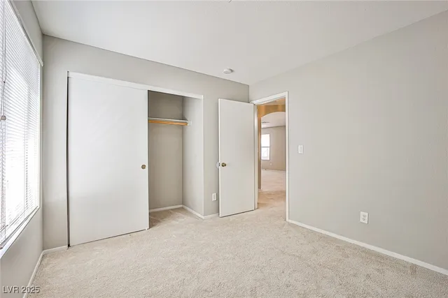 $1,990 | 1070 Canoga Peak Avenue, Las Vegas, NV 89183