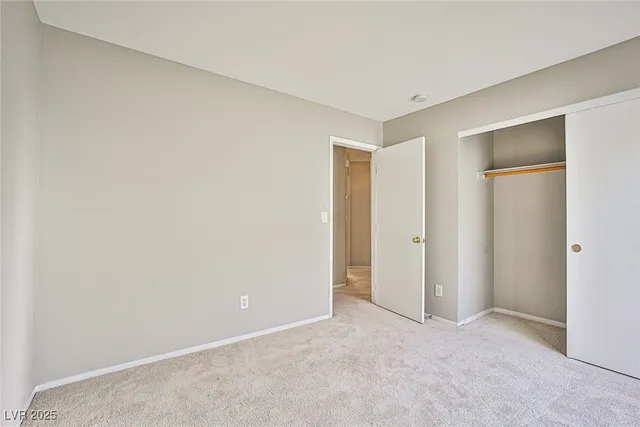 $1,990 | 1070 Canoga Peak Avenue, Las Vegas, NV 89183