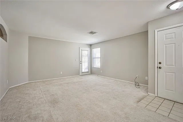 $1,990 | 1070 Canoga Peak Avenue, Las Vegas, NV 89183