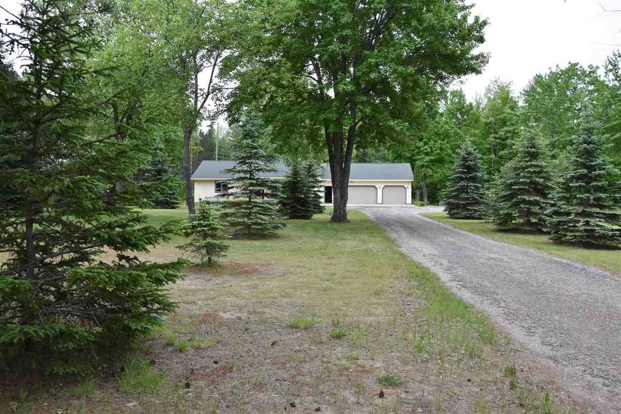 1535 Thomas Road South Boardman, MI 49680 - Photo 10 of 49 1862647-10.JPG