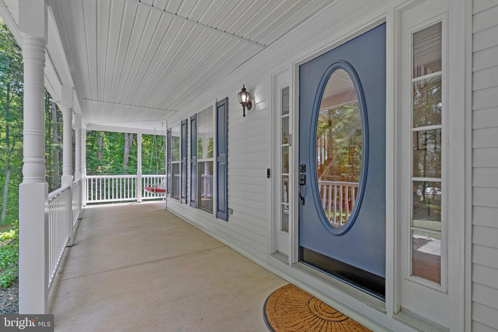 6265 Happy Creek Road Manassas, VA 20112 - Photo 4 of 50 Charming entryway with Wrap around Porch