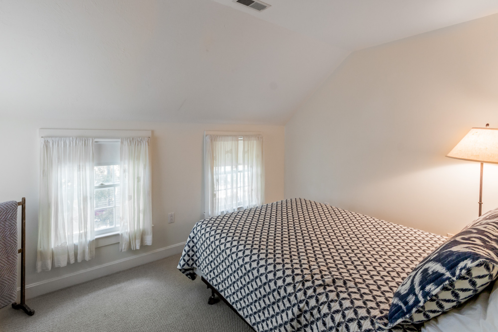 87 Peases Point Way Edgartown, MA 02539 - Photo 19 of 21 2nd Floor guest room #1