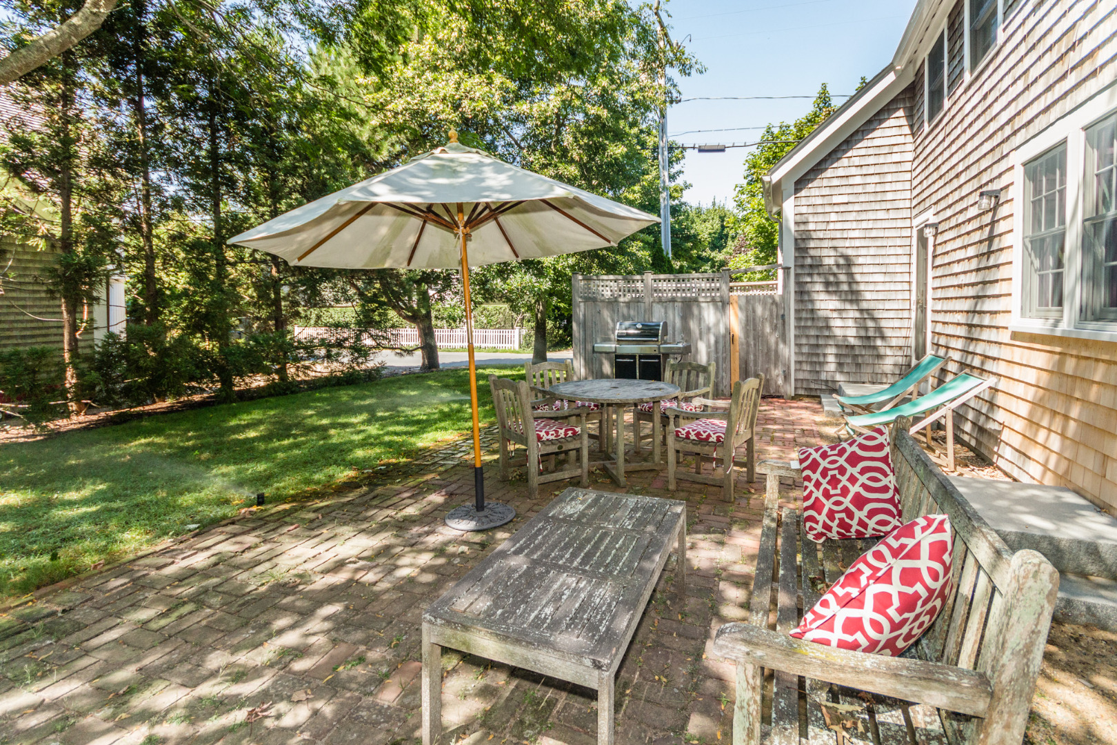 87 Peases Point Way Edgartown, MA 02539 - Photo 3 of 21 Gallery Image 3