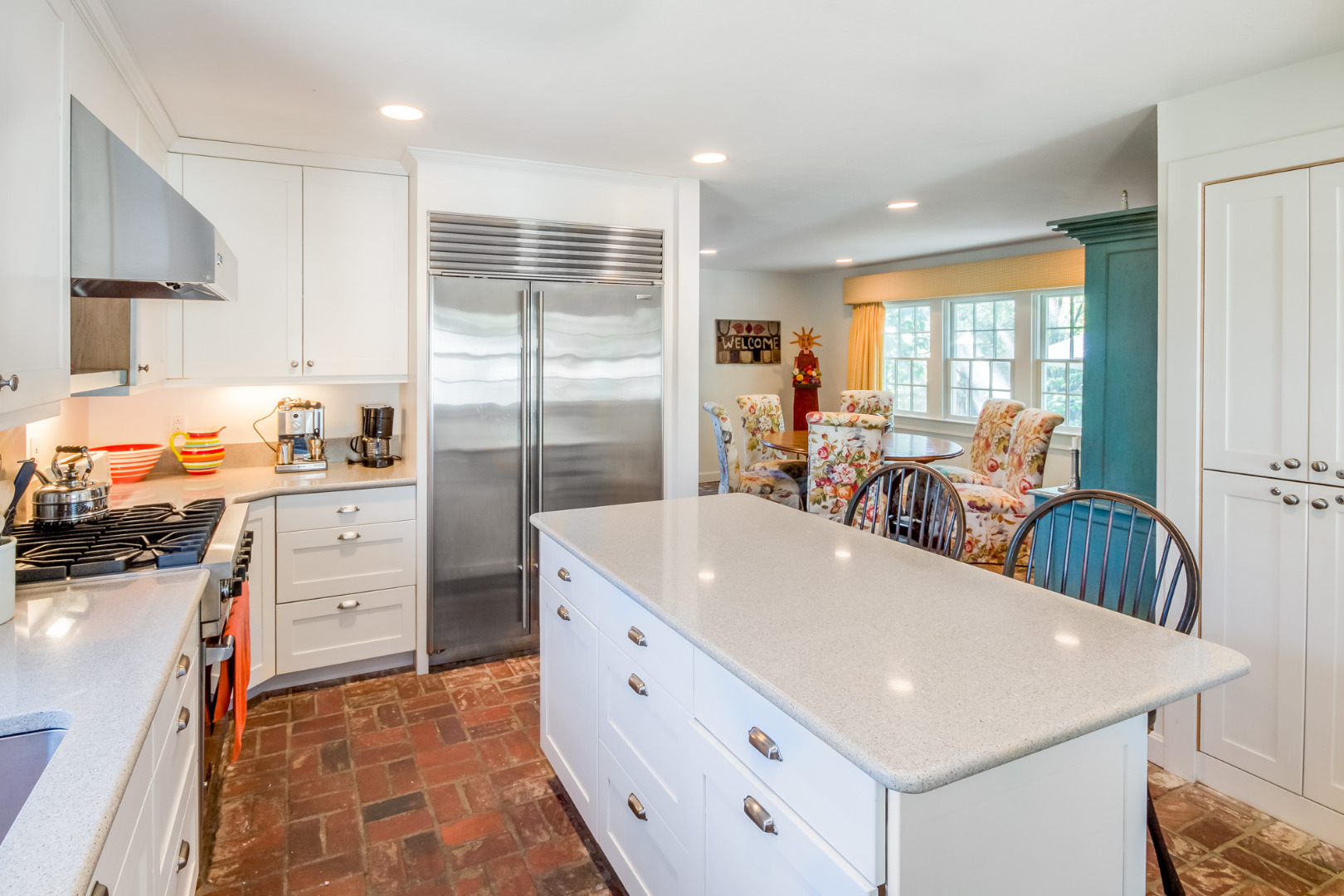 87 Peases Point Way Edgartown, MA 02539 - Photo 6 of 21 Gallery Image 6