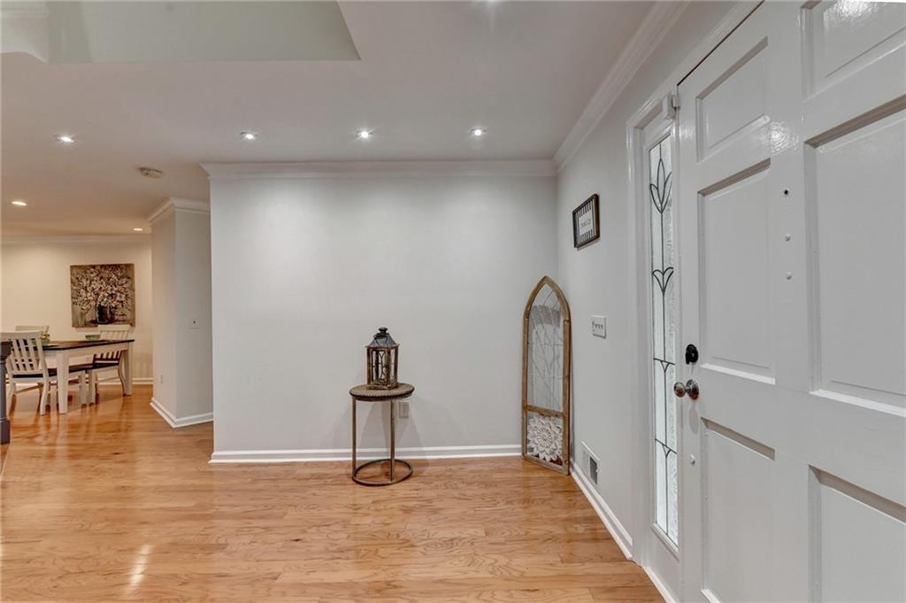 1006 Camden Court Northwest Atlanta, GA 30327 - Photo 5 of 71 Gallery Image 5